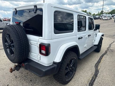 Used 2021 Jeep Wrangler Unlimited Sahara AWD/4WD image 4