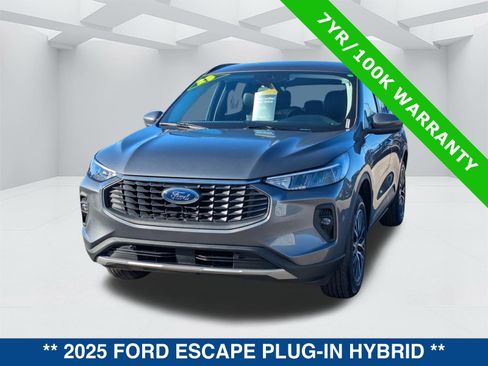 Certified 2025 Ford Escape PHEV image 7