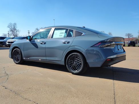 New 2026 Nissan Sentra SV image 3