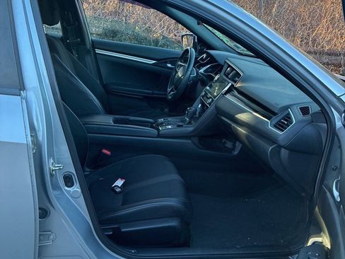 Used 2020 Honda Civic Sport image 6