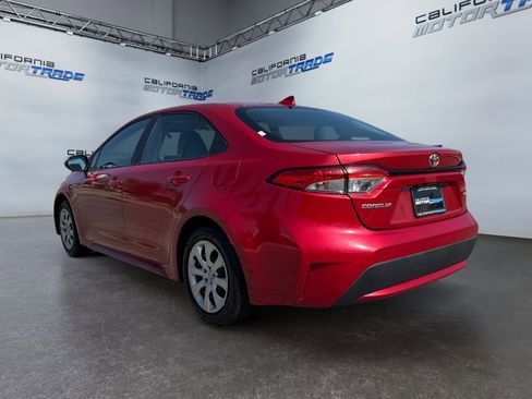 Used 2021 Toyota Corolla LE image 7