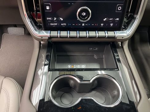 New 2026 GMC Yukon XL Elevation RWD image 17