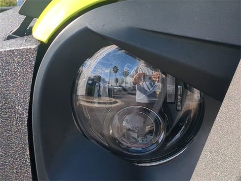 Used 2017 Jeep Wrangler Unlimited Sport w/ Max Tow Package image 10