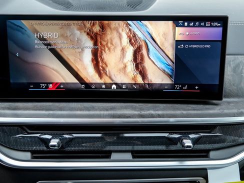 New 2026 BMW X5 xDrive50e w/ Executive Package image 13