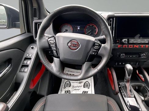 Certified 2025 Nissan Frontier PRO-4X w/ Pro Convenience Package AWD/4WD image 5