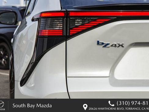 Used 2023 Toyota bZ4X XLE w/ Weather Package image 9