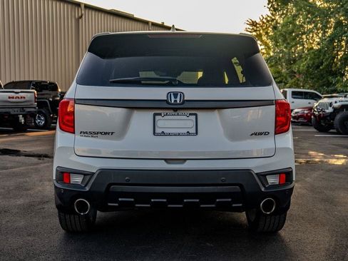 Used 2023 Honda Passport EX-L image 3