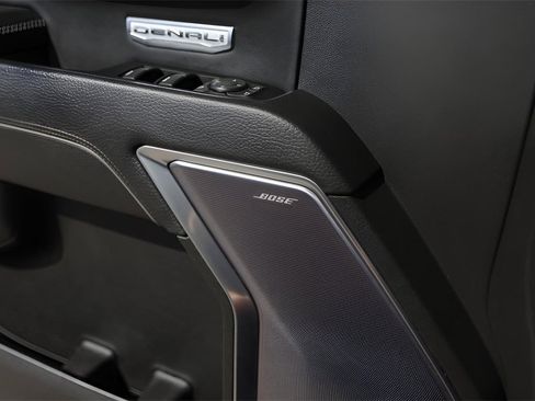 Used 2023 GMC Sierra 1500 Denali w/ Denali Reserve Package image 21