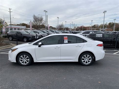 New 2026 Toyota Corolla LE image 5