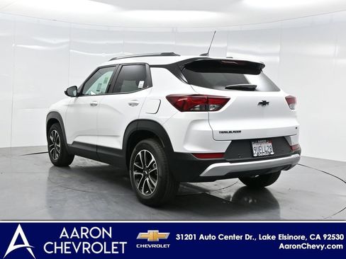 New 2025 Chevrolet TrailBlazer LT w/ Convenience Package image 5