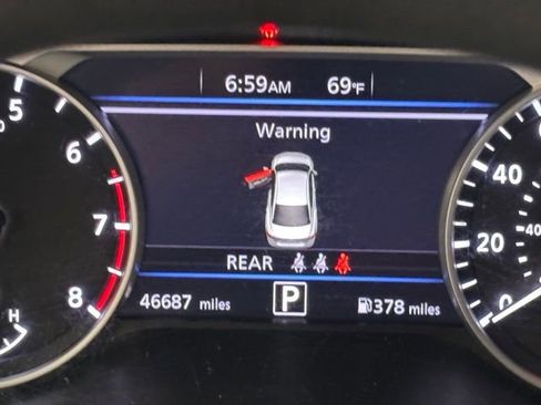 Used 2024 Nissan Sentra SV FWD image 19