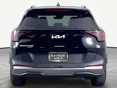 Certified 2026 Kia Sportage EX w/ EX Panorama Roof Package FWD image 5