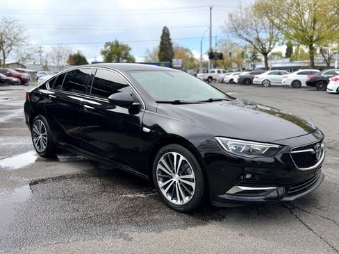 Used 2019 Buick Regal Preferred FWD image 6