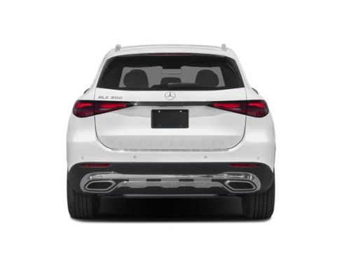 Used 2024 Mercedes-Benz GLC 300 image 5