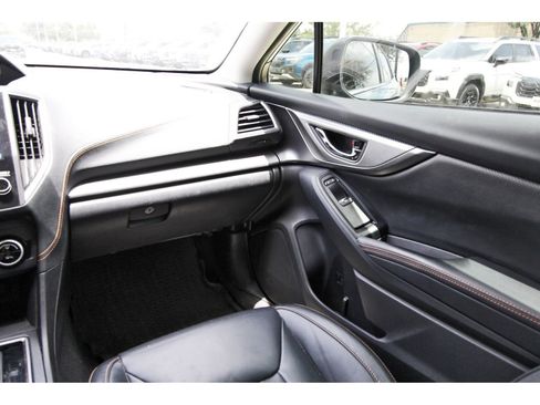 Used 2023 Subaru Crosstrek 2.5i Limited AWD/4WD image 10