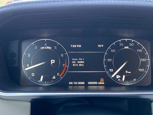 Used 2016 Land Rover Range Rover HSE image 11