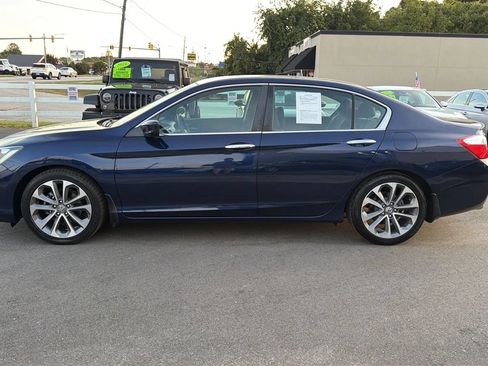 Used 2013 Honda Accord Sport image 2