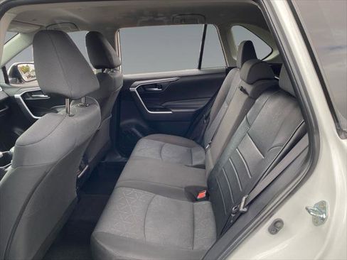 Certified 2025 Toyota RAV4 XLE FWD image 13