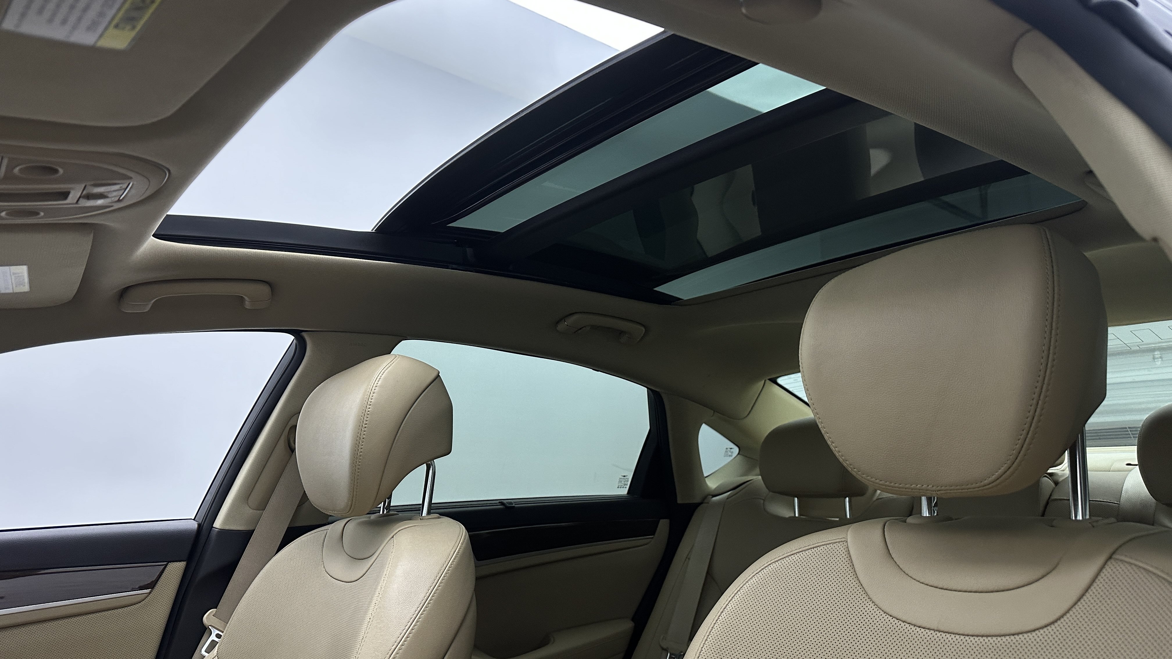 Used 2018 Genesis G80 3.8 w/ Option Group 02 RWD image 5
