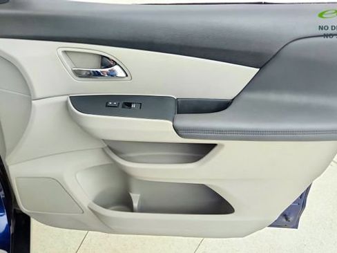 Used 2015 Honda Odyssey EX-L image 24
