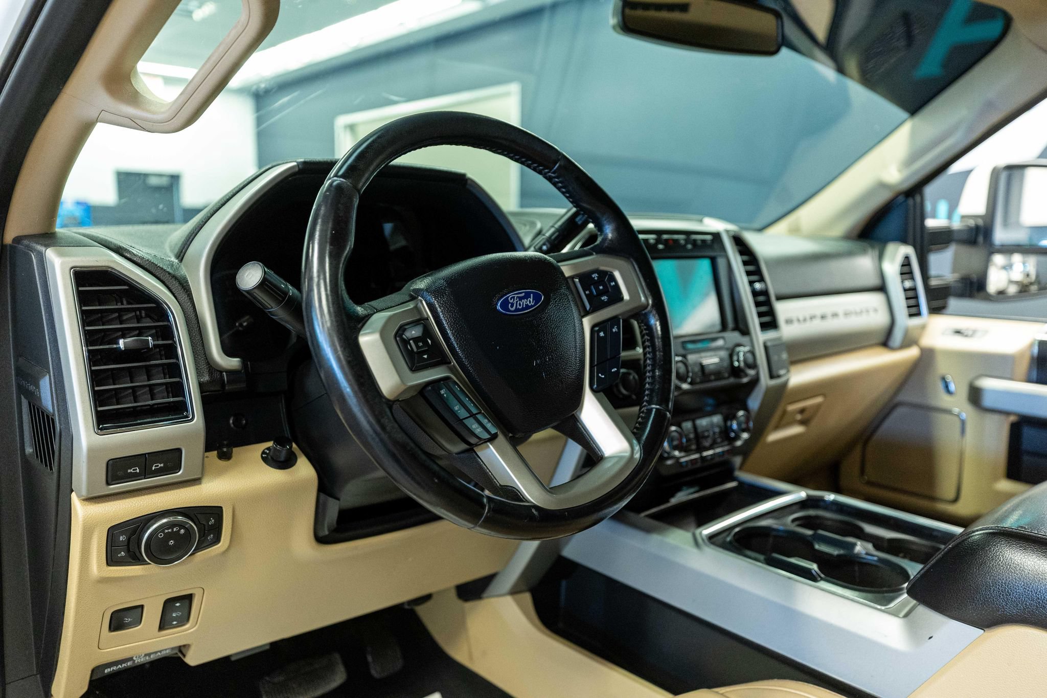 Used 2021 Ford F450 Lariat w/ Lariat Ultimate Package AWD/4WD image 9