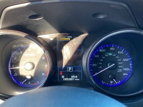 Used 2019 Subaru Outback 2.5i Limited image 28