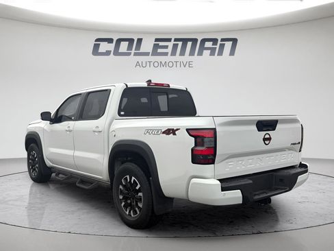 Used 2022 Nissan Frontier PRO-4X w/ Technology Package image 3