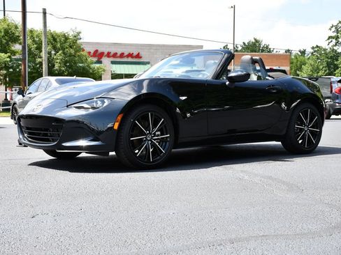 New 2026 MAZDA MX-5 Miata Grand Touring RWD image 3