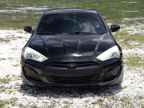 Used 2013 Hyundai Genesis 2.0T RWD image 17