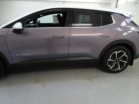 Certified 2026 Chevrolet Equinox EV LT AWD/4WD image 18