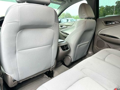 Used 2023 Chevrolet Malibu LT FWD image 24