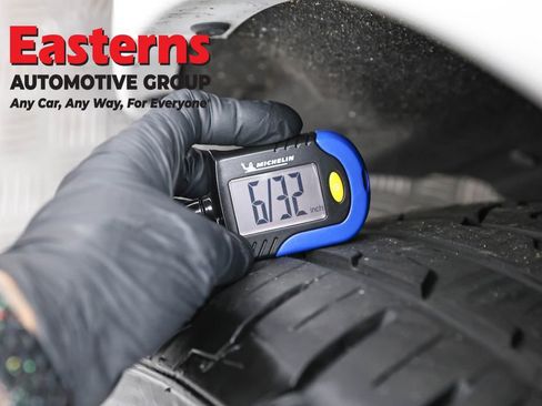 Used 2024 Dodge Durango GT RWD image 30