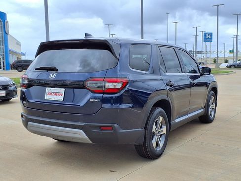 Used 2025 Honda Pilot EX-L image 7