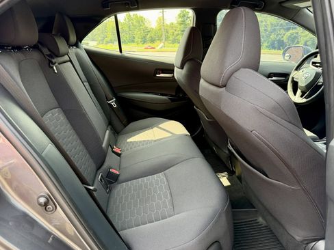 Used 2021 Toyota Corolla SE FWD image 38