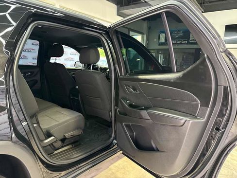 Used 2023 Chevrolet Traverse LT w/ LPO, Floor Liner Package AWD/4WD image 56