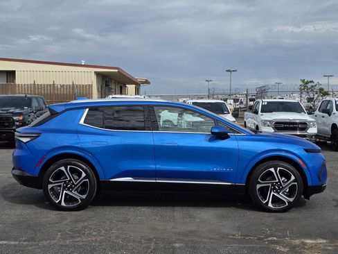 New 2026 Chevrolet Equinox EV LT w/ Convenience Package II image 8