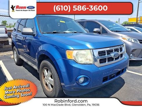 Used 2010 Ford Escape XLT FWD image 1