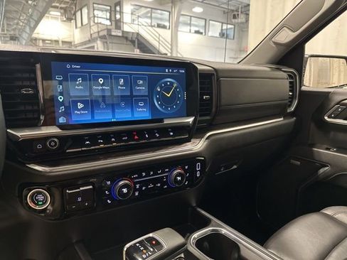 Used 2025 Chevrolet Silverado 1500 LTZ w/ LTZ Premium Package image 24