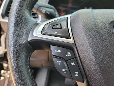 Used 2024 Ford Edge SEL AWD/4WD image 18