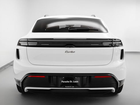 New 2025 Porsche Macan Turbo Electric image 11