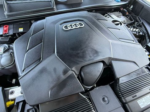 Used 2021 Audi Q8 Prestige w/ Prestige Package AWD/4WD image 44