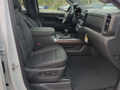 New 2026 GMC Sierra 1500 SLT w/ SLT Premium Plus Package RWD image 28