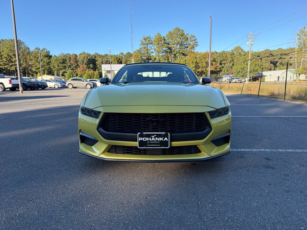 Used 2025 Ford Mustang Convertible w/ Mustang Nite Pony Package RWD image 3