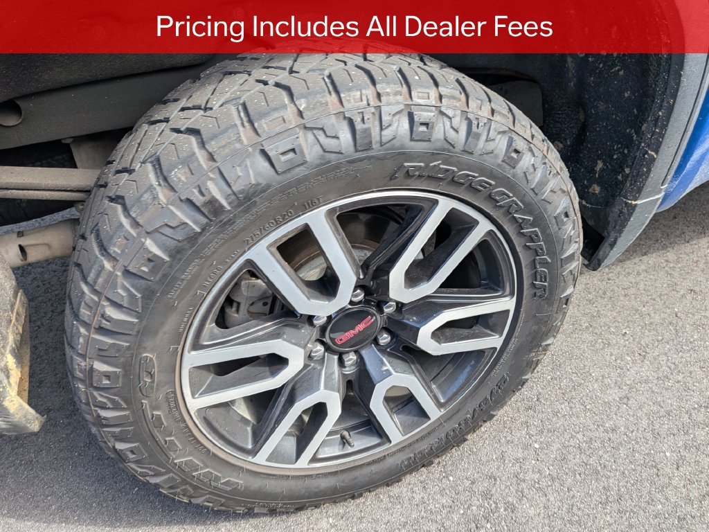 Used 2024 GMC Sierra 1500 AT4 w/ Technology Package AWD/4WD image 8