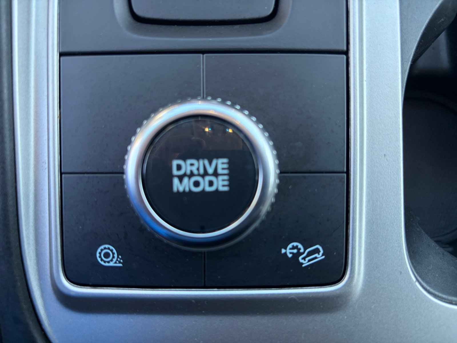 Used 2020 Ford Explorer 4WD image 22