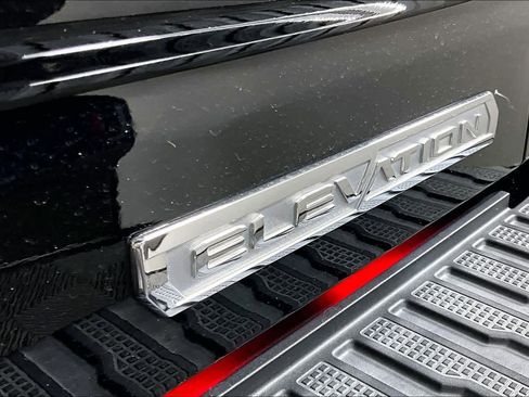 Certified 2022 GMC Sierra 1500 Elevation image 9