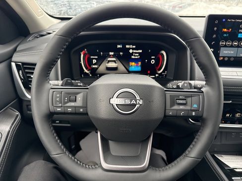 New 2026 Nissan Rogue Platinum image 15