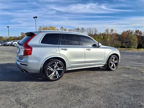 Used 2019 Volvo XC90 T5 R-Design w/ Advanced Package image 9