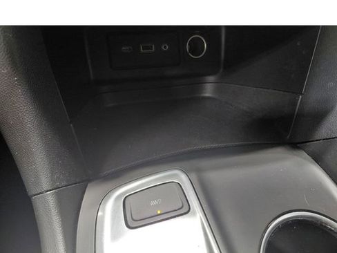 Used 2019 Chevrolet Equinox LT AWD/4WD image 22