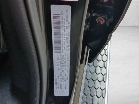 Used 2019 RAM 1500 Laramie image 24